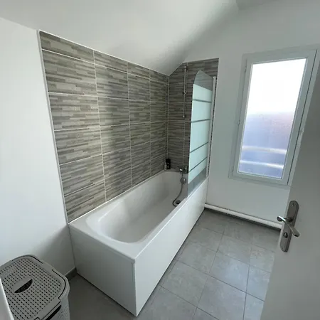 T2 Duplex Au Calme Proche Commodites * Vaujours